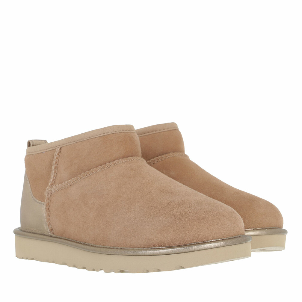 UGG Beige Calf Leather Bos Taurus Low Top Sneakers