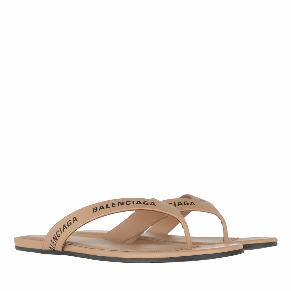 balenciaga mütze beige