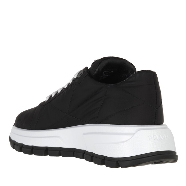 quilted sneakers black